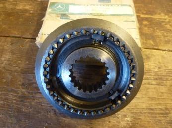 1152602145 Gleichlaufkrper 1 + 2 Gang W114 W115 NOS