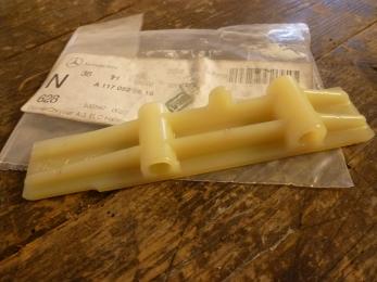 Gleitschiene M117 oben links 1170520816