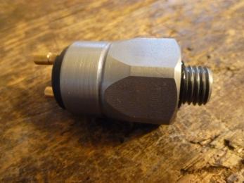 Druckschalter Hauptventil Luftfederung W100